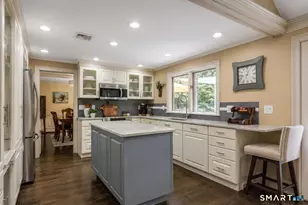 63 Brookmoor Rd, Avon, CT 06001 - Photo 7