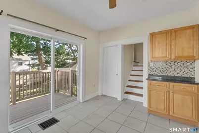 215 Overland Avenue, Bridgeport, CT 06606 - Photo 23