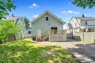 215 Overland Ave, Bridgeport, CT 06606 - Photo 31