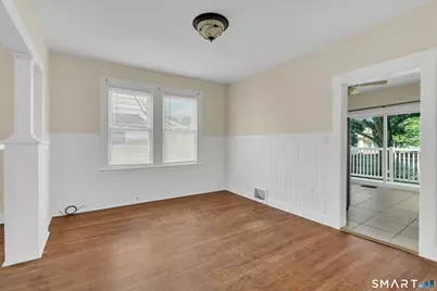 215 Overland Avenue, Bridgeport, CT 06606 - Photo 11