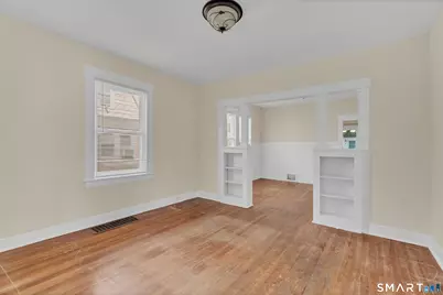 215 Overland Avenue, Bridgeport, CT 06606 - Photo 7