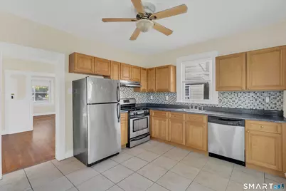 215 Overland Avenue, Bridgeport, CT 06606 - Photo 17