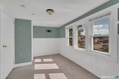 215 Overland Avenue, Bridgeport, CT 06606 - Photo 25