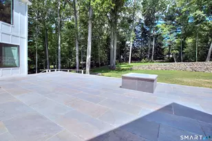 475 Fence Row Dr, Fairfield, CT 06824 - Photo 29