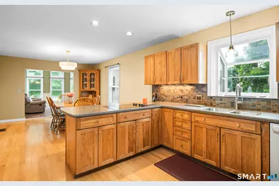 35 North Street, Enfield, CT 06082 - Photo 13
