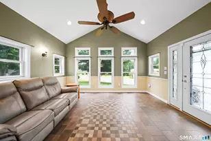 35 North St, Enfield, CT 06082 - Photo 9