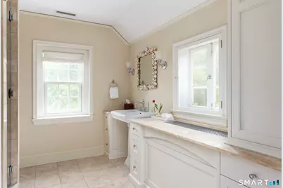 70 Terry Road, Hartford, CT 06105 - Photo 31