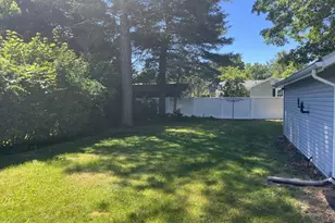 31 Hardwood Rd, Plainville, CT 06062 - Photo 3