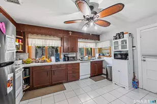 4 Francis Rd, Danbury, CT 06810 - Photo 23