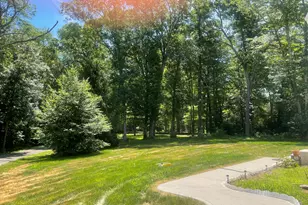 25 Spring Rock Rd, East Lyme, CT 06333 - Photo 33
