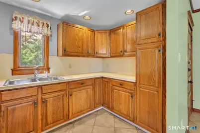 31 Brooklawn Street, New Britain, CT 06052 - Photo 15