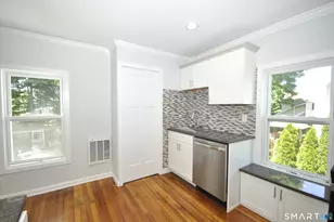 17 Hough St, Plainville, CT 06062 - Photo 7