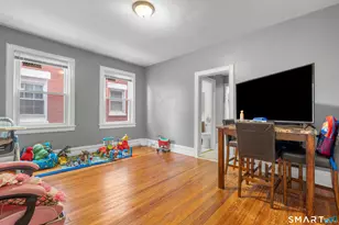 340 Bond St, Bridgeport, CT 06610 - Photo 3