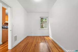 340 Bond St, Bridgeport, CT 06610 - Photo 19