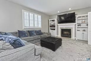 40 Griswold St, East Haven, CT 06513 - Photo 9