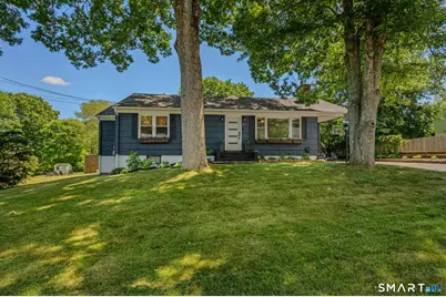 9 Hilltop Terrace, Waterford, CT 06385 - Photo 1