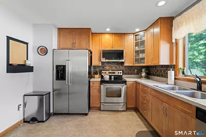 20 Partridge Court #20, Windsor Locks, CT 06096 - Photo 11