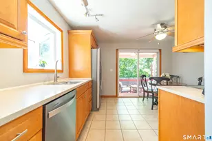 84 Johnson St, Naugatuck, CT 06770 - Photo 9