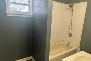 115 Denver Ave, Bridgeport, CT 06605 - Photo 5
