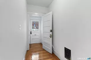 875 Elm St, New Haven, CT 06511 - Photo 5