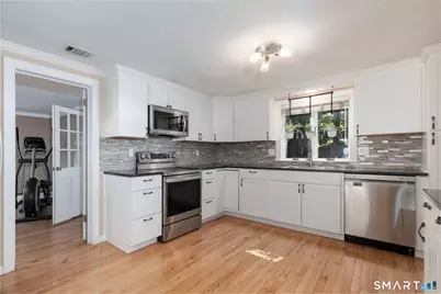14 Barksdale Road, West Hartford, CT 06117 - Photo 11