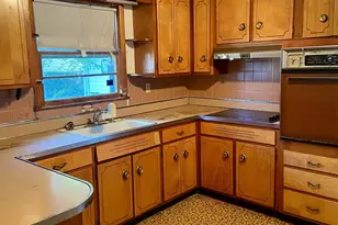 155 Lobdell Dr, Stratford, CT 06614 - Photo 7