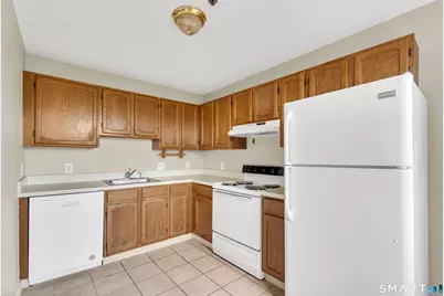 46 South Cherry Street #328, Wallingford, CT 06492 - Photo 5