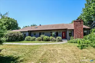 31 Pole Bridge Rd, Newtown, CT 06482 - Photo 3