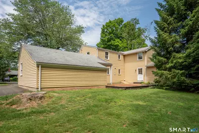 1 Foothills Way, Bloomfield, CT 06002 - Photo 9