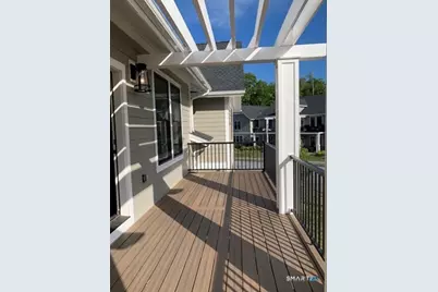 501 Edgewater Circle #G, East Hampton, CT 06424 - Photo 1