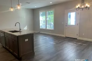 501 Edgewater Cir, East Hampton, CT 06424 - Photo 3