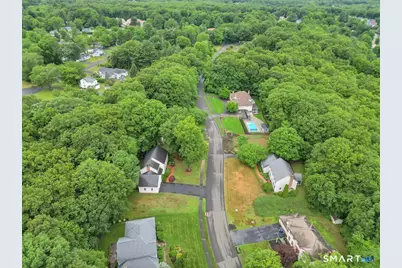 11 Dunne Wood Court, Farmington, CT 06085 - Photo 5