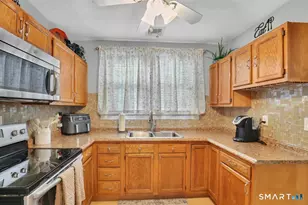 43 Barraclough Ave, Hamden, CT 06517 - Photo 13