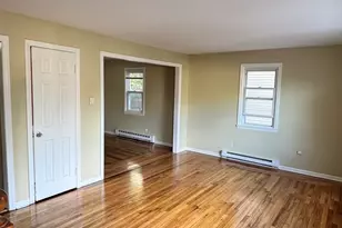 140 Forest Rd, West Haven, CT 06516 - Photo 3