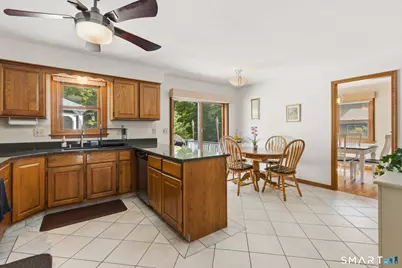 21 Markwood Road, Manchester, CT 06040 - Photo 13