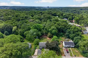 6 Willow Ln, Ledyard, CT 06339 - Photo 3