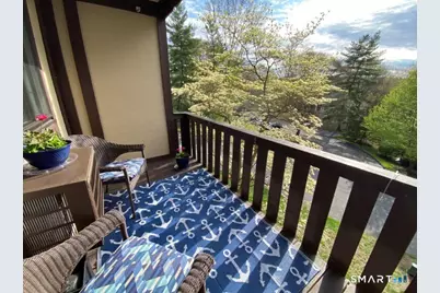 6 Canterbury Court #6, Brookfield, CT 06804 - Photo 11