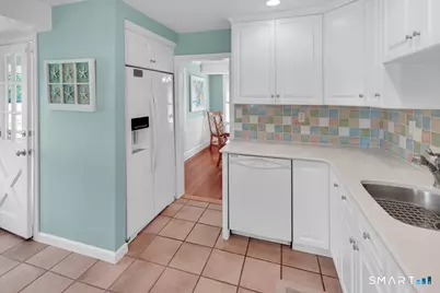 28 Gates Road, Old Saybrook, CT 06475 - Photo 17