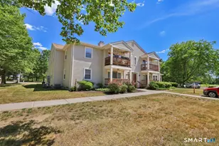 204 Ashmead Cmns, Enfield, CT 06082 - Photo 3