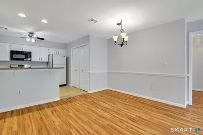 204 Ashmead Commons #204, Enfield, CT 06082 - Photo 5