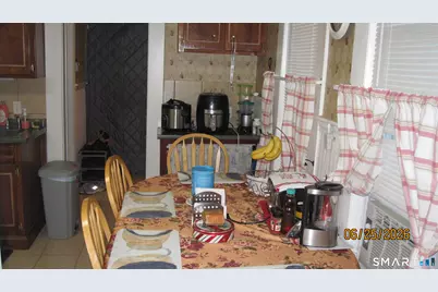 390 Canaan Road, Stratford, CT 06614 - Photo 11