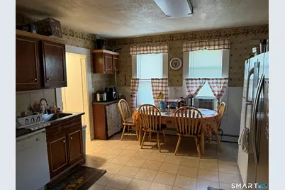 390 Canaan Road, Stratford, CT 06614 - Photo 9