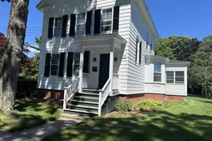 21 Pearl St, Guilford, CT 06437 - Photo 1