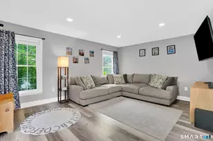 371 Tyler Ave, Groton, CT 06340 - Photo 15