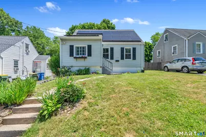 122 Macarthur Drive, Waterbury, CT 06704 - Photo 3