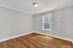 122 Macarthur Dr, Waterbury, CT 06704 - Photo 17