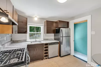 122 Macarthur Drive, Waterbury, CT 06704 - Photo 25