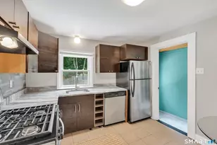 122 Macarthur Dr, Waterbury, CT 06704 - Photo 25