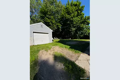 49 South Chapel Street, Torrington, CT 06790 - Photo 25