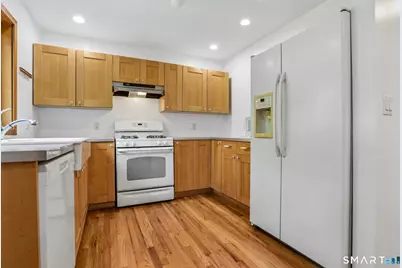 23 Edwards Street #1, New Haven, CT 06511 - Photo 5